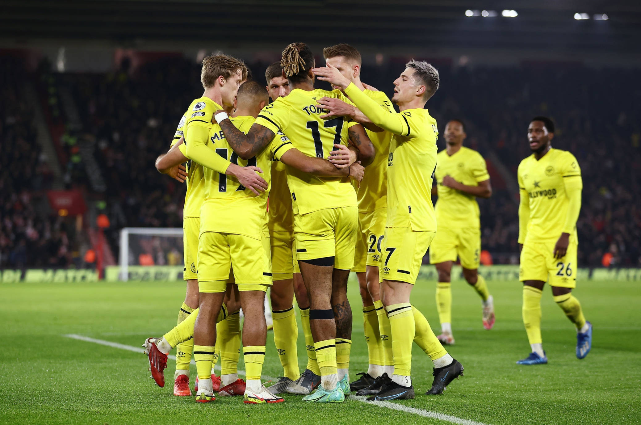 在这里扮演 在这里扮演